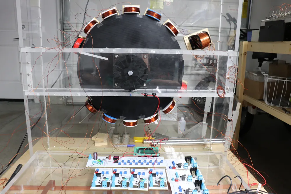 The full rotor machine in its clear enclosure